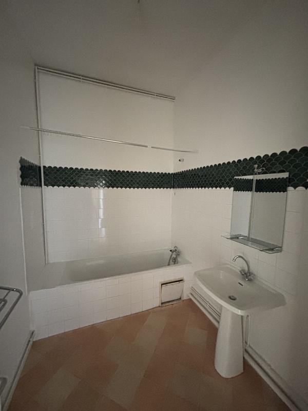 Appartement - 61 m² - 2 pièces