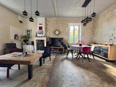 Maison - 95 m² - 4 pièces