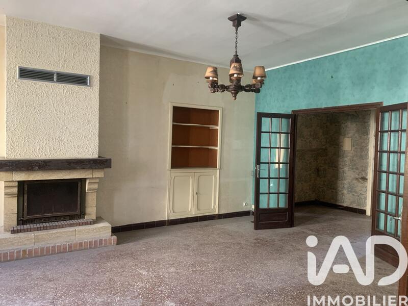 Maison - 223 m² - 10 pièces