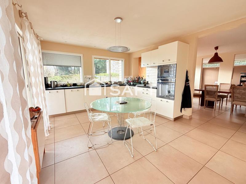 Maison - 364 m² - 12 pièces