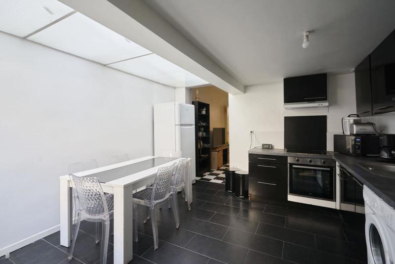 Maison - 100 m² - 6 pièces