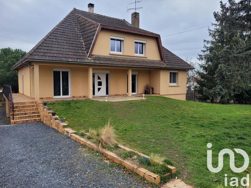 Maison - 248 m² - 8 pièces