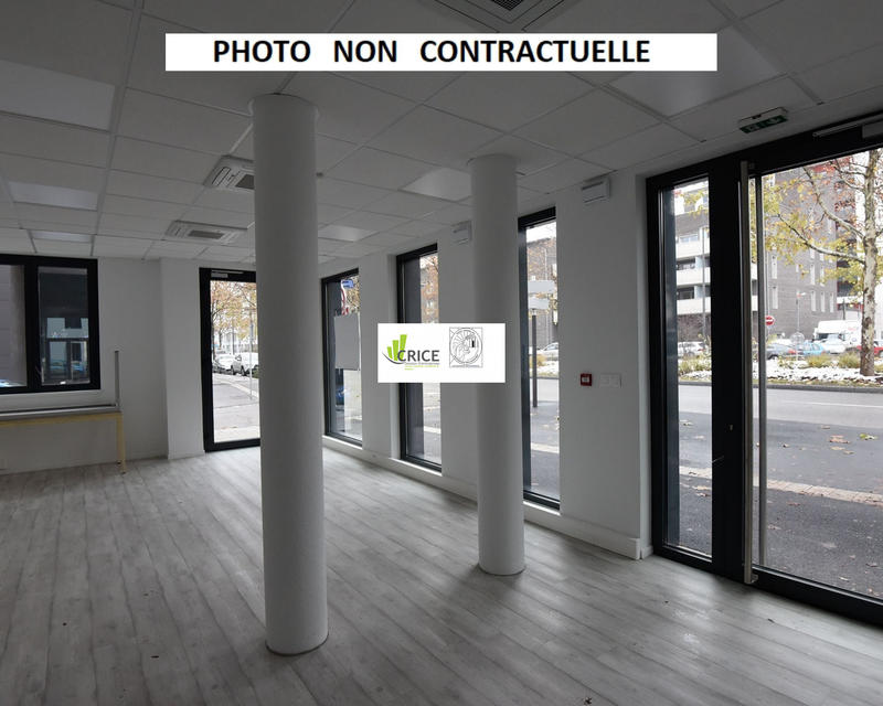 Local commercial - 64 m²