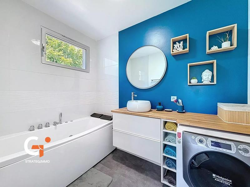 Appartement - 79 m² - 3 pièces