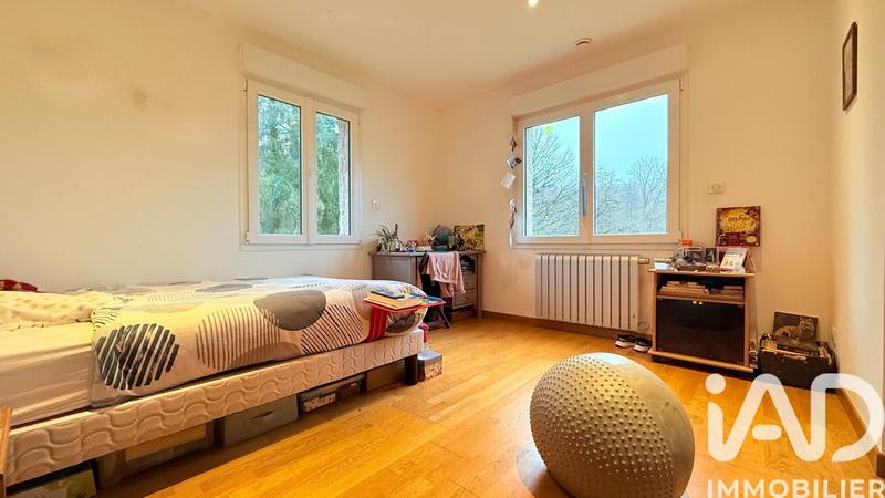 Maison - 290 m² - 9 pièces