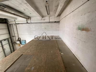 Entrepôt - 180 m²