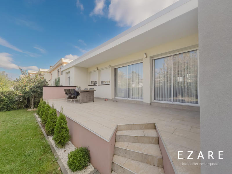 Maison - 141 m² - 5 pièces