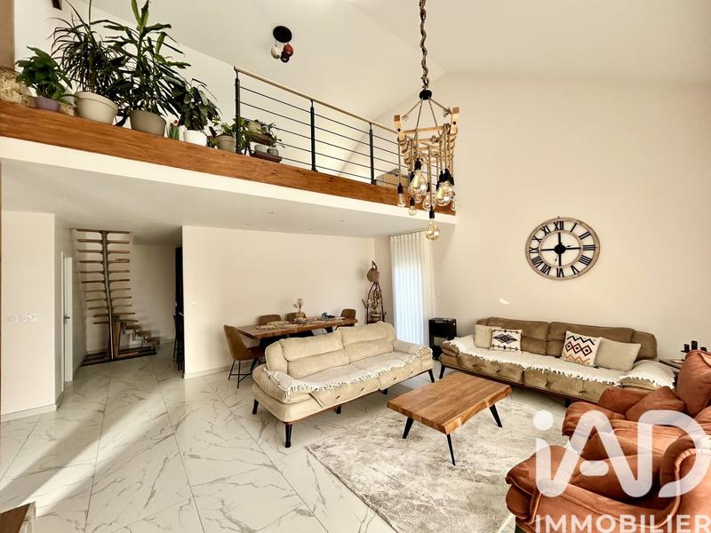 Maison - 190 m² - 3 pièces