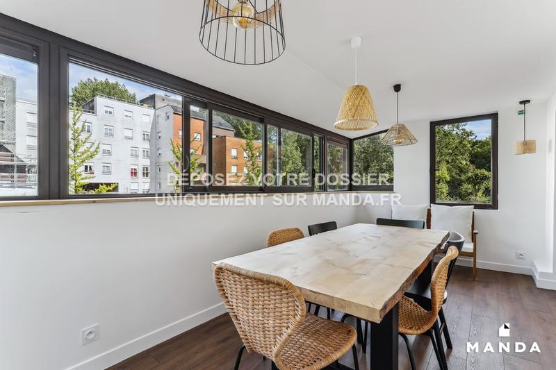 Chambre - 9 m² - 5 pièces