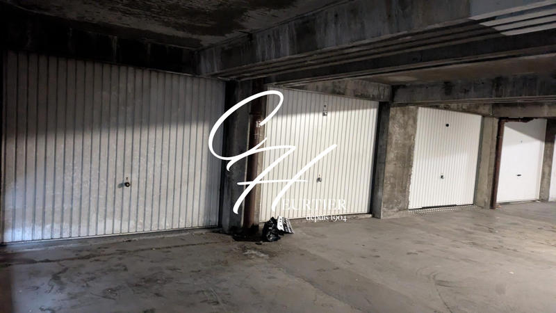 Parking / Garage - 15 m²