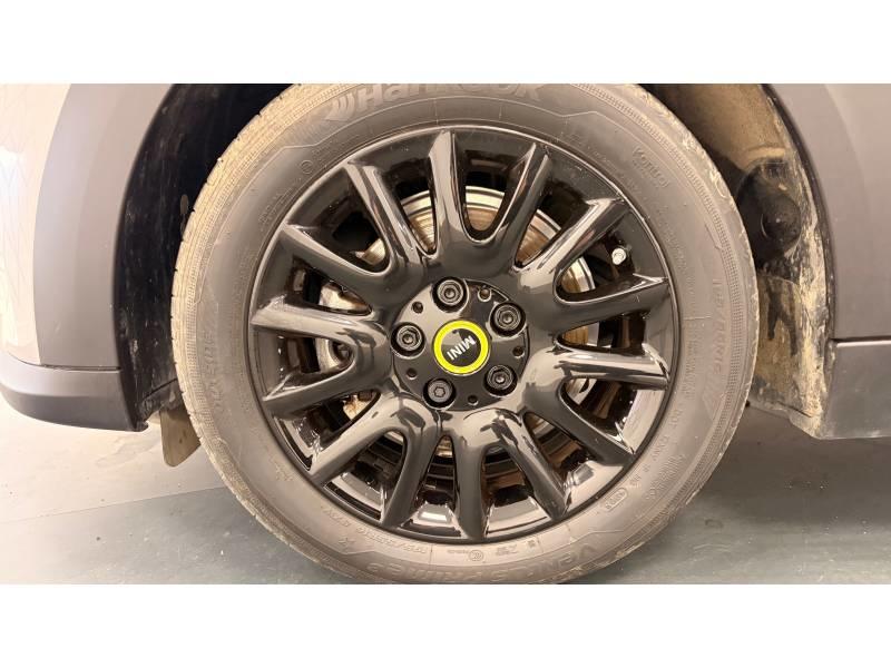 Mini Mini Hatch 3 Portes Cooper se 184 ch Essential