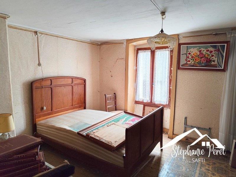 Maison - 260 m² - 8 pièces