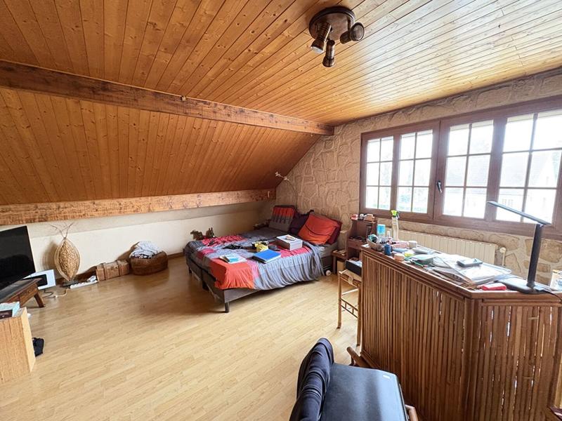 Maison - 177 m² - 6 pièces