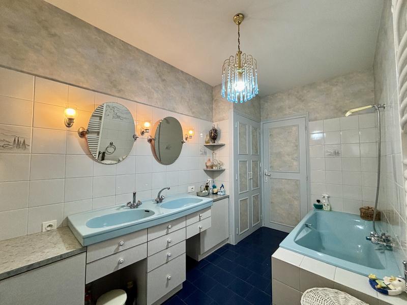 Maison traditionnelle - 133 m² - 4 pièces