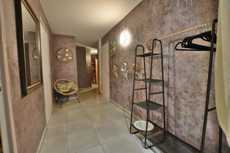 Local commercial - 85 m² - 5 pièces