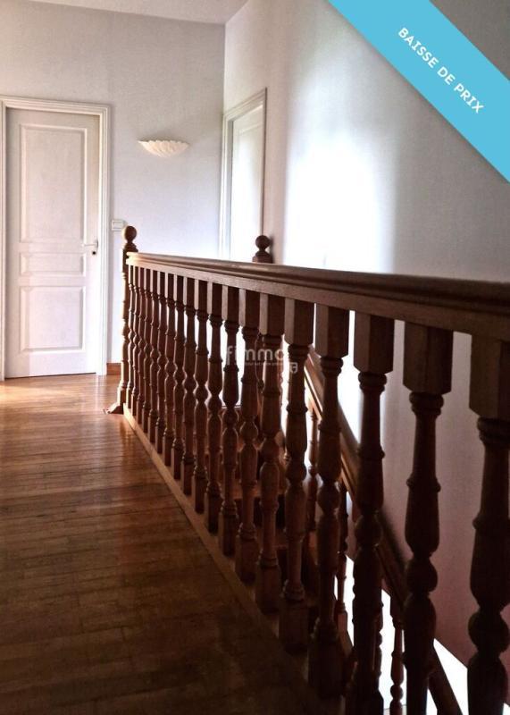 Maison traditionnelle - 194 m² - 6 pièces