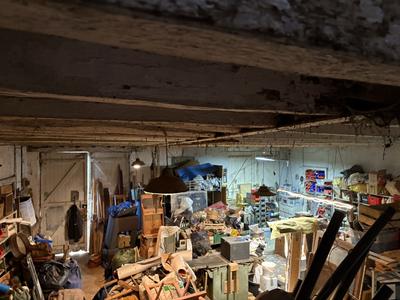 Parking / Garage - 264 m²