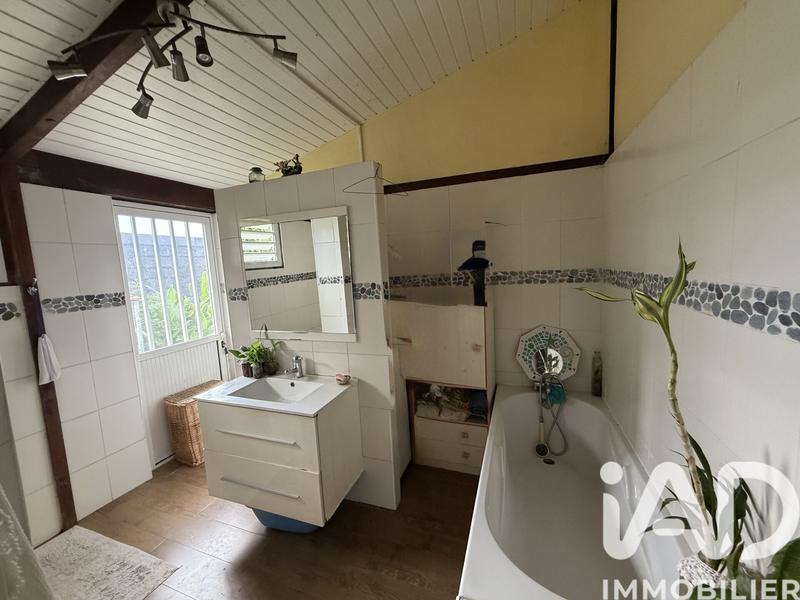 Maison - 110 m² - 4 pièces