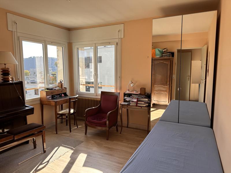 Appartement - 133 m² - 6 pièces