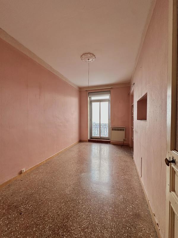 Appartement - 100 m² - 4 pièces