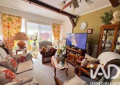 Maison - 84 m² - 4 pièces