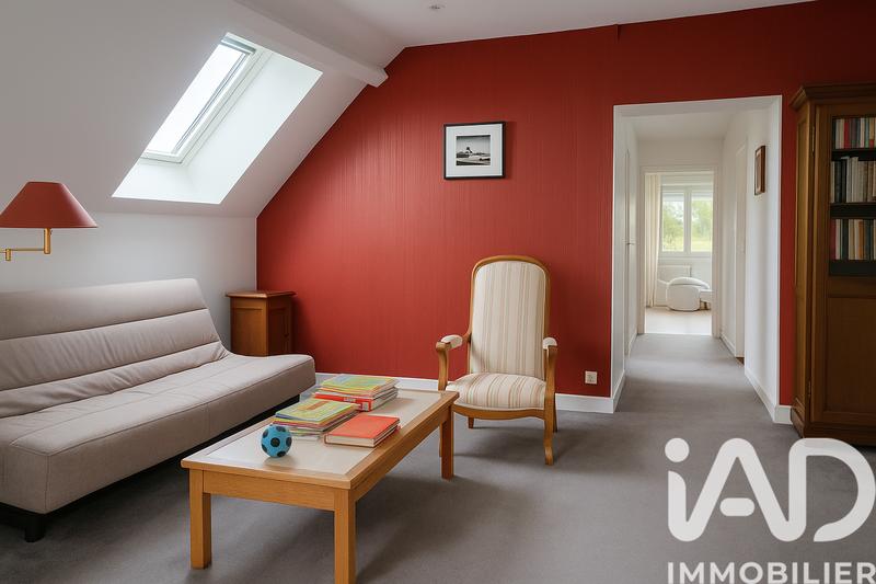 Maison - 215 m² - 8 pièces