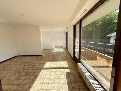 Appartement - 93 m² - 4 pièces