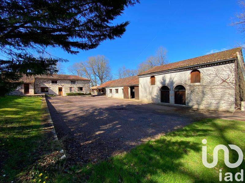 Maison - 167 m² - 8 pièces