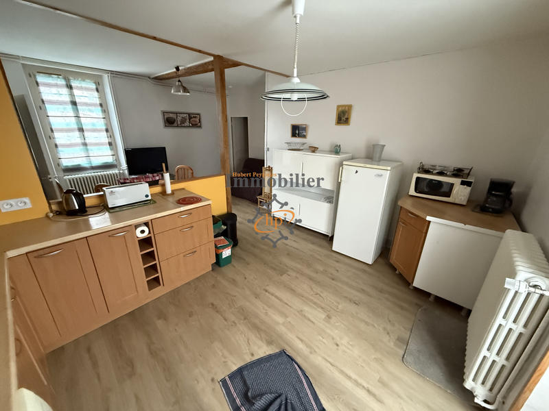 Maison - 96 m² - 5 pièces