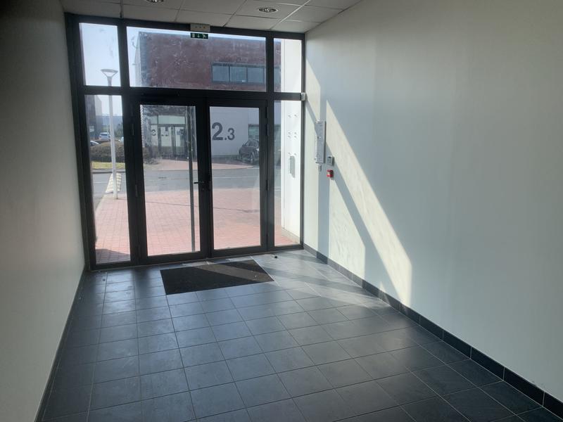 Local d'activités - 847 m²