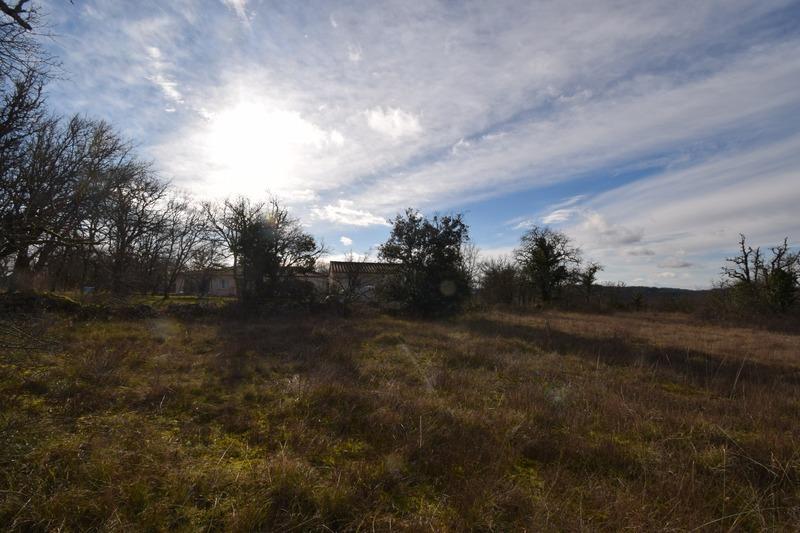 Terrain constructible - 2 750 m²