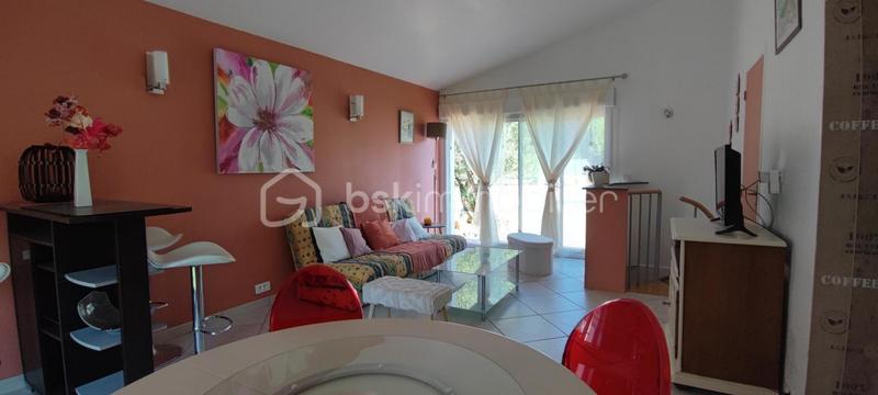 Demeure - 242 m² - 8 pièces