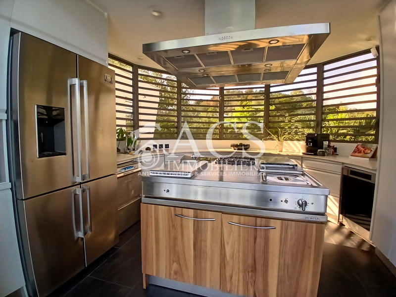 Maison - 125 m² - 4 pièces