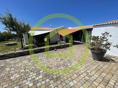 Maison - 160 m² - 6 pièces