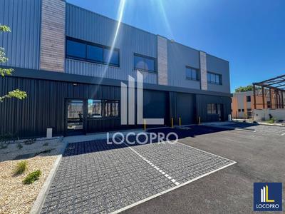 Local d'activité / Entrepôt - 997 m²