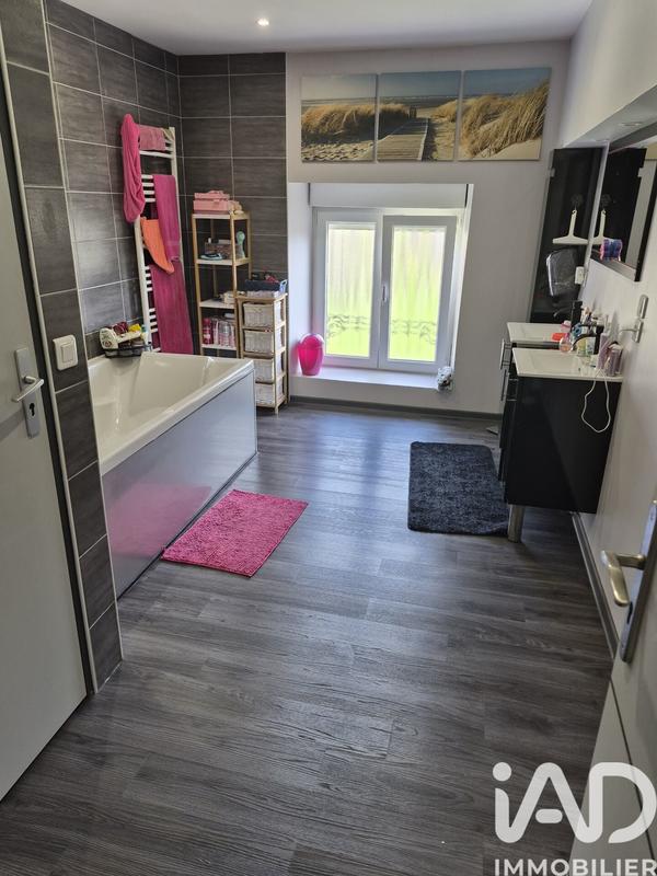 Maison - 211 m² - 6 pièces