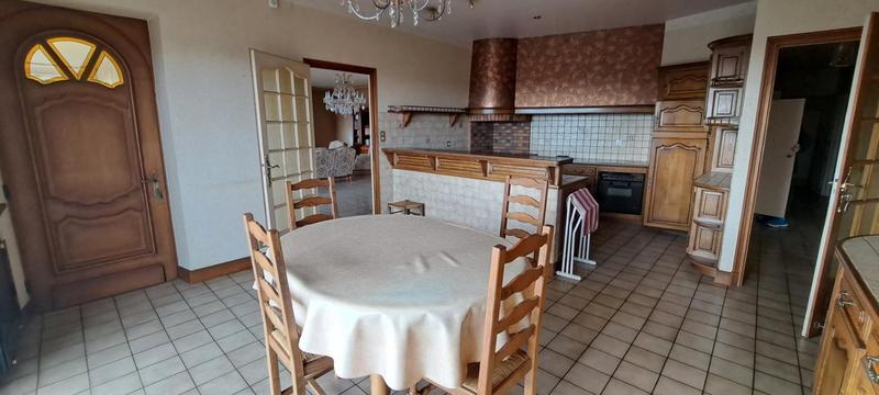 Maison - 290 m² - 7 pièces