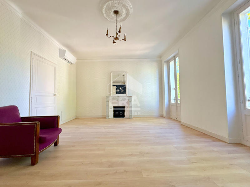 Maison - 184 m² - 5 pièces