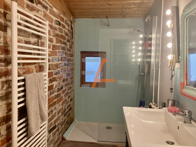 Loft - 96 m² - 3 pièces