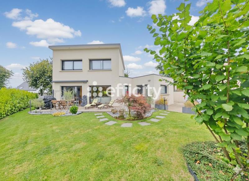 Maison - 122 m² - 6 pièces