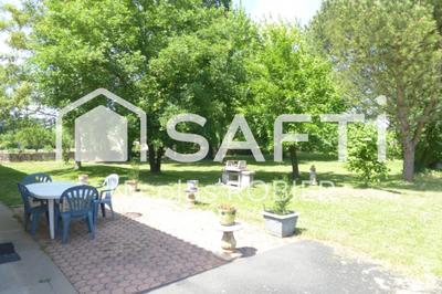 Maison - 210 m² - 8 pièces