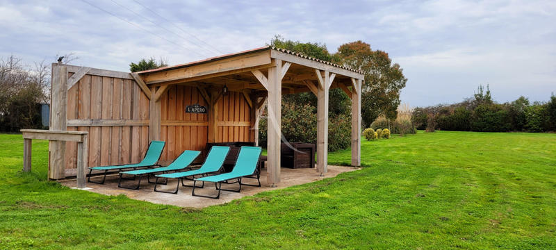 Maison - 297 m² - 9 pièces