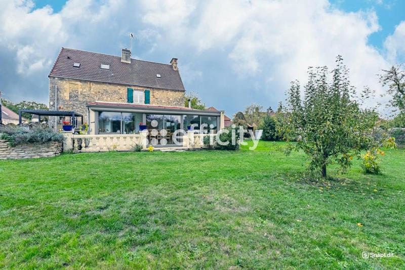 Maison - 165 m² - 7 pièces