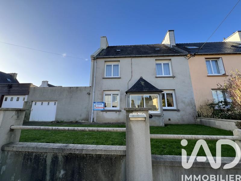 Maison - 140 m² - 12 pièces