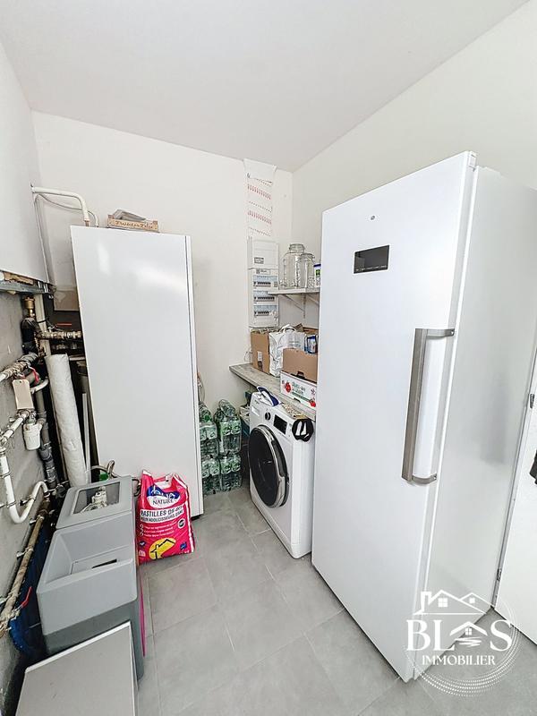 Maison traditionnelle - 99 m² - 5 pièces