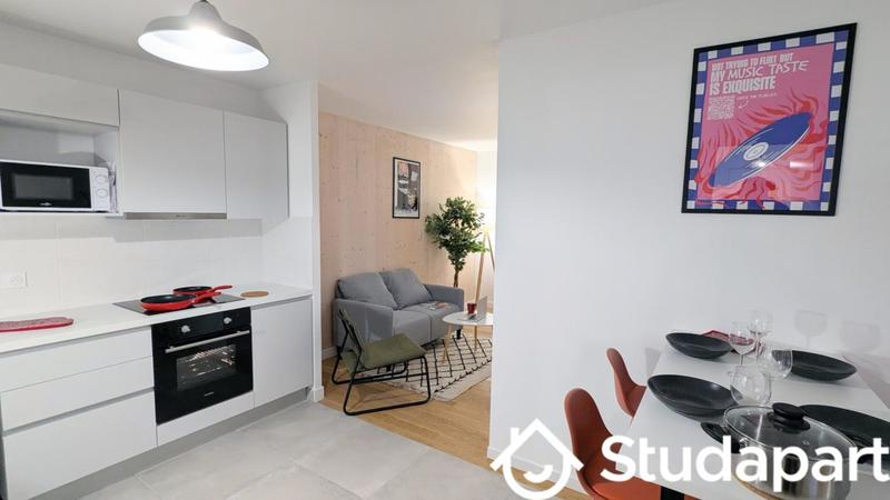 Chambre - 11 m² - 1 pièce