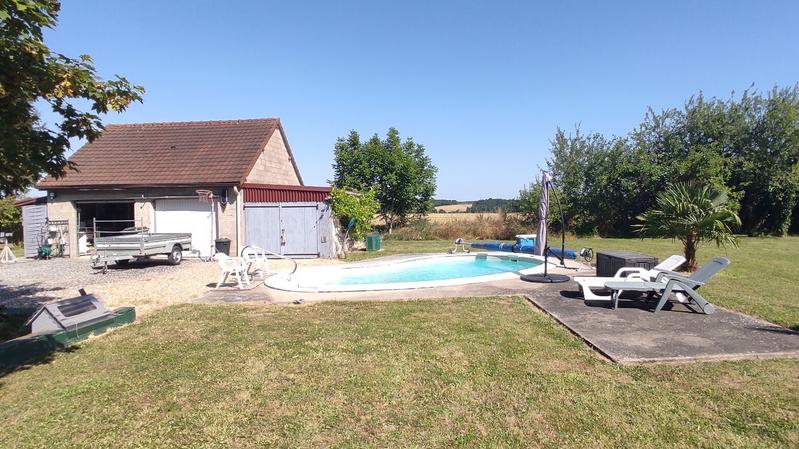 Maison - 238 m² - 7 pièces