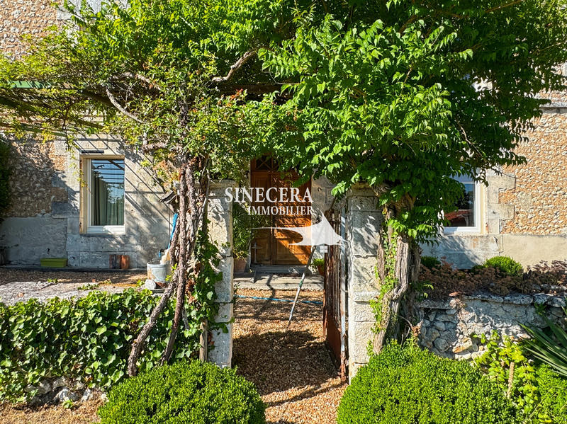 Maison - 260 m² - 9 pièces