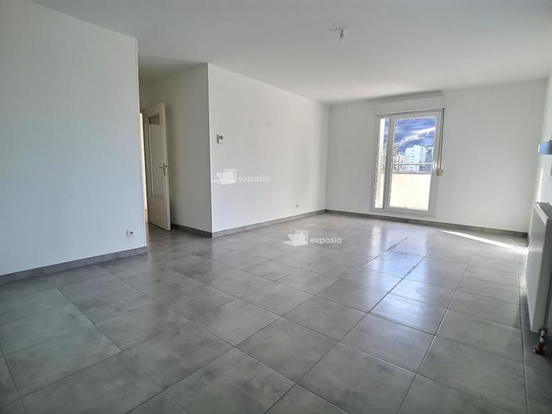 Appartement - 90 m² - 4 pièces