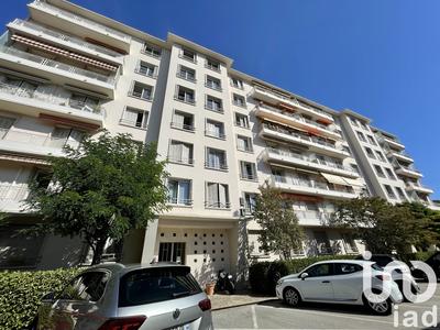 Appartement - 97 m² - 5 pièces